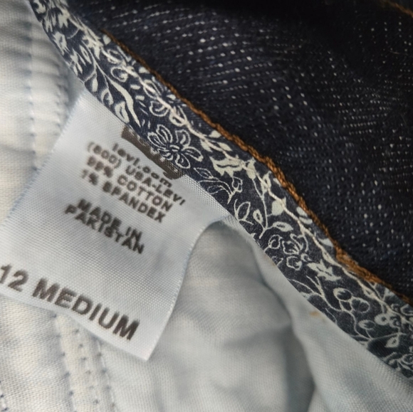 Levis Flare Women's Blue Jeans Size 12 EUC - Picture 4 of 4